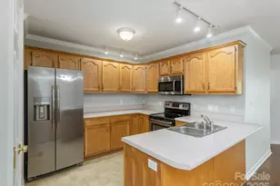 102 Waters Edge Dr, Weaverville, NC 28787 - Photo 10