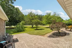 327 Johnson Dairy Rd, Mooresville, NC 28115 - Photo 4