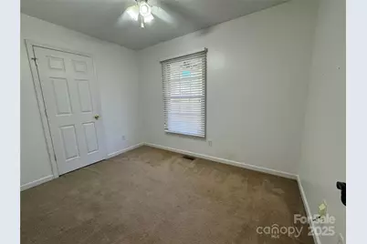 314 E Louisiana Avenue, Bessemer City, NC 28016 - Photo 8