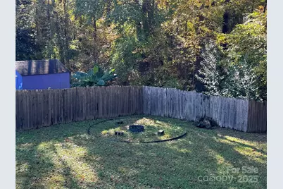 314 E Louisiana Avenue, Bessemer City, NC 28016 - Photo 14