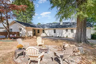 7030 Delta Lake Dr, Charlotte, NC 28215 - Photo 26