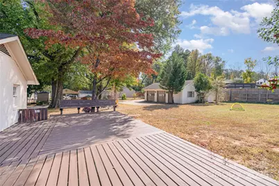 7030 Delta Lake Drive, Charlotte, NC 28215 - Photo 24