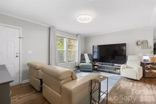 189 Panther Ln, Thomasville, NC 27360 - Photo 2