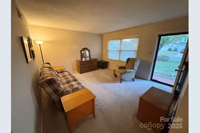 7501 Pawtuckett Road, Charlotte, NC 28214 - Photo 10