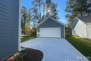 4028 Grommet Ct, Matthews, NC 28105 - Photo 6