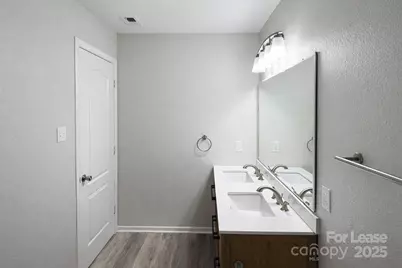 5235 Swearngan Road, Charlotte, NC 28216 - Photo 12