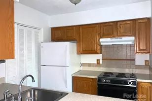 11026 Harrowfield Rd, Charlotte, NC 28226 - Photo 8