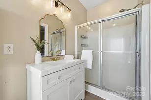 13923 Queens Harbor Rd, Charlotte, NC 28278 - Photo 24