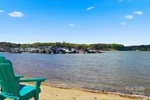 13923 Queens Harbor Rd, Charlotte, NC 28278 - Photo 32