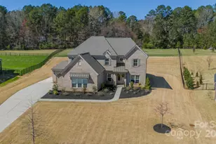724 Cavesson Wy, Wesley Chapel, NC 28110 - Photo 2