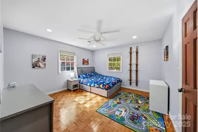 7116 Hollyhouse Drive, Charlotte, NC 28215 - Photo 22