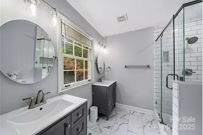 7116 Hollyhouse Drive, Charlotte, NC 28215 - Photo 30