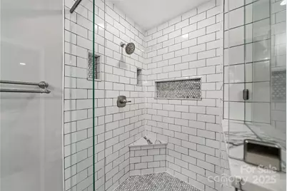 7116 Hollyhouse Drive, Charlotte, NC 28215 - Photo 32