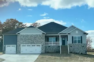 140 Swan Pk Ln, Statesville, NC 28625 - Photo 1