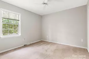 9701 Kent Village Dr, Charlotte, NC 28269 - Photo 14