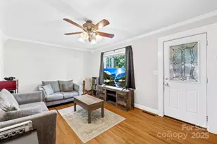 312 E 26th St, Kannapolis, NC 28083 - Photo 8