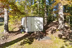 1711 McCombs St, Newton, NC 28658 - Photo 38