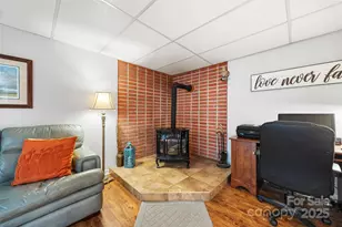 1711 McCombs St, Newton, NC 28658 - Photo 30