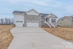 1250 Gardenia Dr, Mount Ulla, NC 28125 - Photo 2