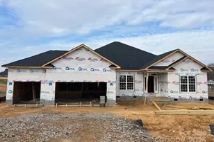 128 Swan Pk Ln, Statesville, NC 28625 - Photo 1