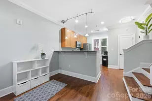 100 N Laurel Ave, Charlotte, NC 28207 - Photo 16