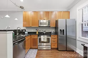 100 N Laurel Ave, Charlotte, NC 28207 - Photo 20