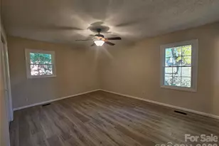 3025 Downing St, Shelby, NC 28152 - Photo 16