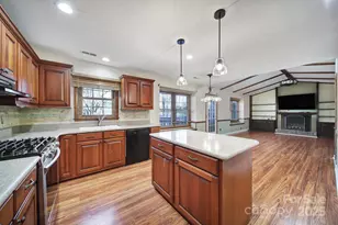 9901 Tealridge Ln, Charlotte, NC 28277 - Photo 10