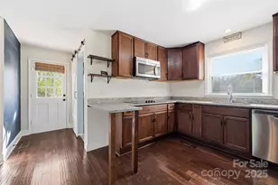 501 Vista Grande Cir, Charlotte, NC 28226 - Photo 8