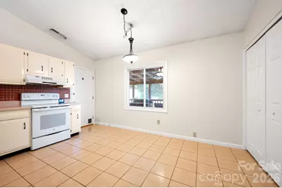 24 Green Acres Drive, Candler, NC 28715 - Photo 6