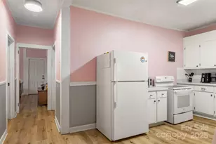 204 Shelby St, Hickory, NC 28601 - Photo 20