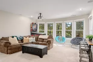 12106 Woodcliff Ct, Charlotte, NC 28277 - Photo 32