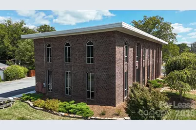 375 10th Avenue Drive NE #First Floor, Hickory, NC 28601 - Photo 6