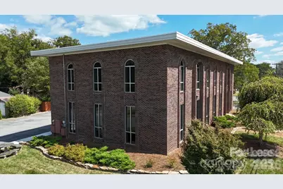 375 10th Avenue Drive NE #First Floor, Hickory, NC 28601 - Photo 4