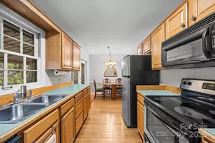 3228 Sweeten Creek Rd, Asheville, NC 28803 - Photo 34