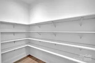 2820 Springway Dr, Charlotte, NC 28205 - Photo 6