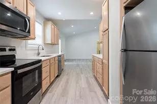 17 Sycamore St, Asheville, NC 28804 - Photo 16