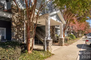 600 Vista Lake Dr, Candler, NC 28715 - Photo 1