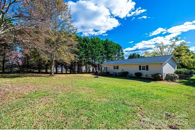 3567 Smithfield Drive NW, Conover, NC 28613 - Photo 10