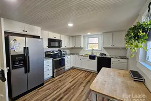 208 W Main St, Lawndale, NC 28090 - Photo 6