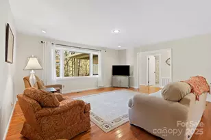 228 Raintree Dr, Hendersonville, NC 28791 - Photo 10