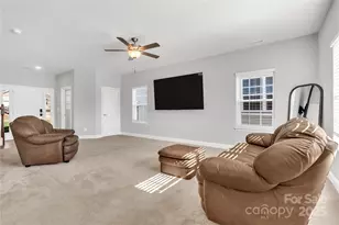 705 Centennial St, Gastonia, NC 28056 - Photo 6