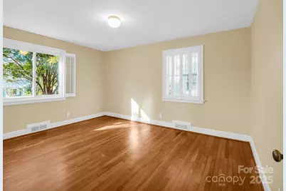 1618 Kensington Road, Hendersonville, NC 28791 - Photo 22