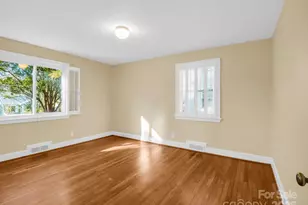 1618 Kensington Rd, Hendersonville, NC 28791 - Photo 22