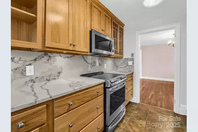 1618 Kensington Road, Hendersonville, NC 28791 - Photo 14