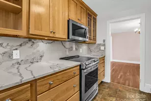 1618 Kensington Rd, Hendersonville, NC 28791 - Photo 14