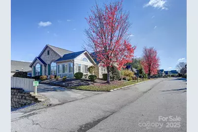 44 Braeburn Way, Flat Rock, NC 28731 - Photo 4