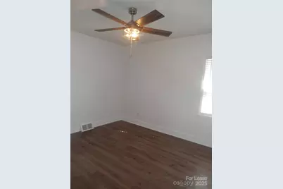 1712 Washington Avenue, Charlotte, NC 28216 - Photo 10
