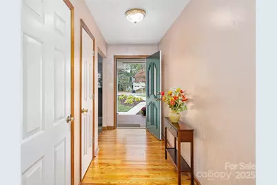 105 Goldfinch Lane, Asheville, NC 28803 - Photo 4