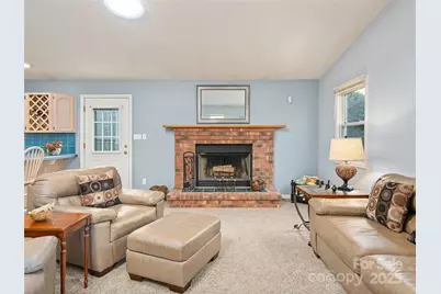 105 Goldfinch Lane, Asheville, NC 28803 - Photo 6